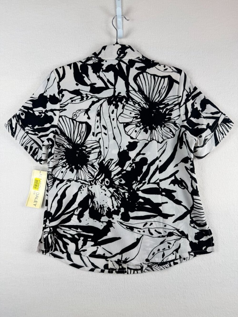 Allison Daley Womens Petite Floral Button-Up Shirt 4P Black & White Short Sleeve - Picture 10 of 14